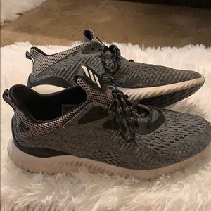 Men’s Adidas Tennis shoes